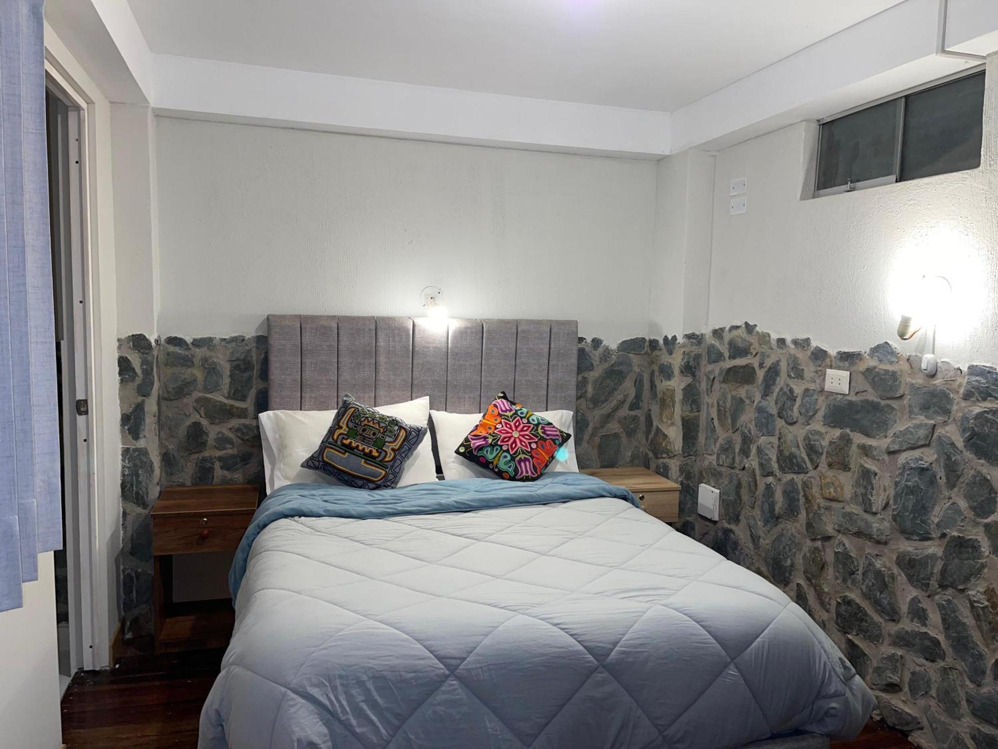 Intikilla Hostal Ollantaytambo Esterno foto