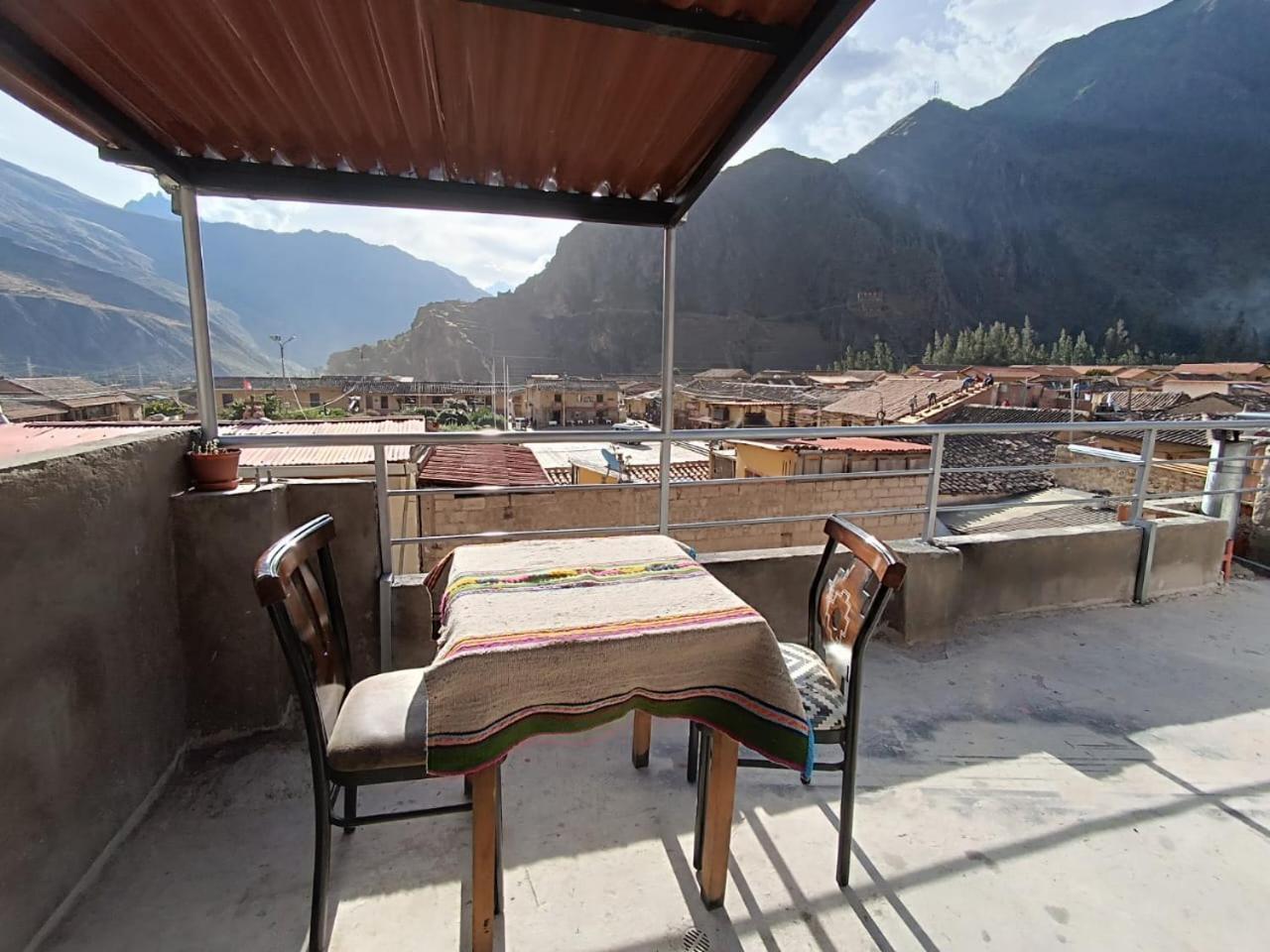 Intikilla Hostal Ollantaytambo Esterno foto